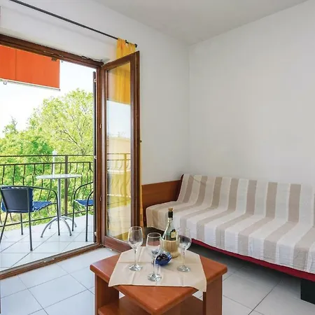 One-bedroom In Apartmán Seline
